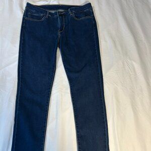 Women's Levi's Skinny Jeans Size 31X30 Dark Blue